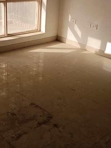 Room in 3.5 BHK Apartment at Lotus Elise, Sector 99 – for Sale