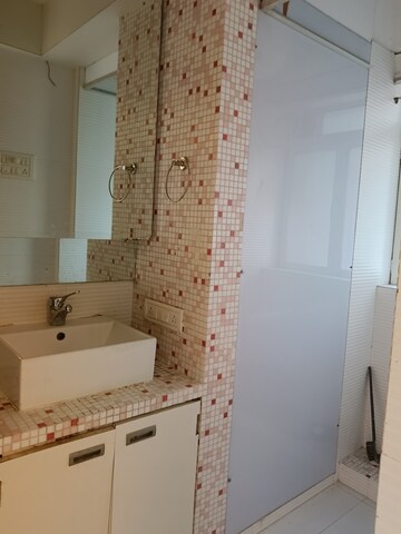 Bathroom in 3 BHK Apartment at Lokhandwala Harmony, Worli – for Rent