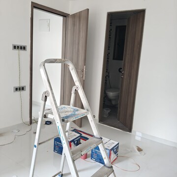 Room in 2 BHK Apartment at Bramhacorp The Collection, Kalyani Nagar – for Rent