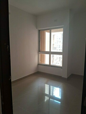 Room in 1 BHK Apartment at DB Orchid Ozone, Dahisar East – for Sale