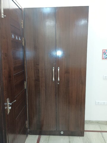 Furnished Amenities in 2 BHK Builder Floor at DLF City Gurgaon, Sector 27 – for Rent