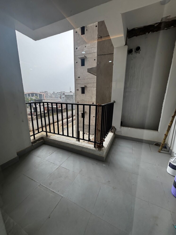 Balcony, e-square-aspire 3 Bedroom 1465 Sq.Ft. Apartment In Gomti Nagar Lucknow 8053840