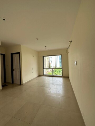 2 BHK Apartment For Rent in Divine Aspen Garden, Goregaon East
