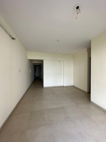 Room in 2 BHK Apartment at Divine Aspen Garden, Goregaon East – for Rent