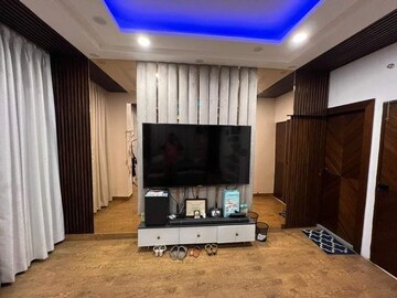 Living Room in 4 BHK Builder Floor at Sector 15 – for Rent
