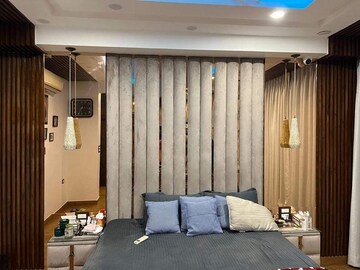 Bedroom in 4 BHK Builder Floor at Sector 15 – for Rent