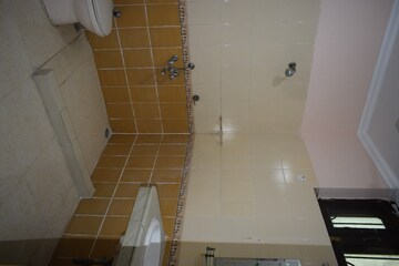 Bathroom in 3 BHK Independent House at Ansal Plaza Sector-23, Sector 23 – for Rent