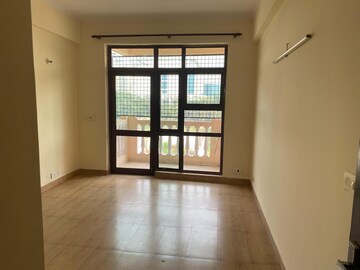 Room in 3 BHK Builder Floor at Palam Vihar – for Rent