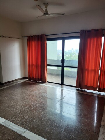 Room in 2 BHK Independent House at Ansal Plaza Sector-23, Sector 23 – for Rent