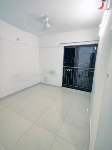 Room in 2 BHK Apartment at Shapoorji Pallonji Joyville Hinjewadi, Hinjewadi – for Rent