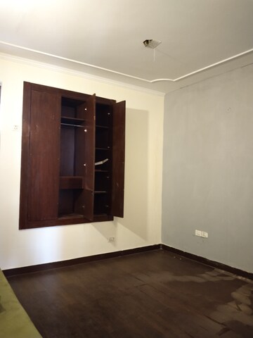 Room in 2 BHK Independent House at Ansal Plaza Sector-23, Sector 23 – for Rent