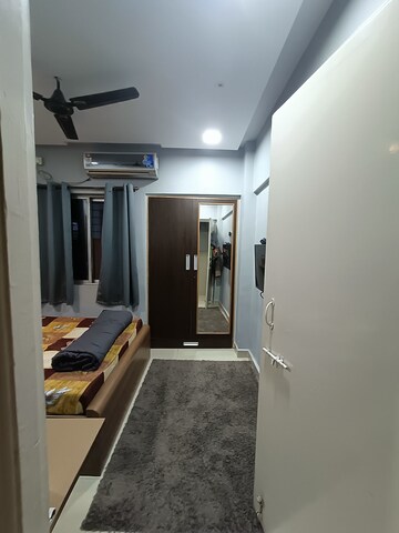 Room in 2 BHK Apartment at Madhav Palacia, Ghodbunder Road – for Rent
