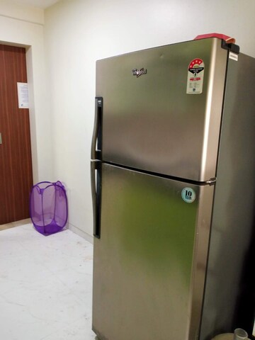 Room in 2 BHK Apartment at Hiranandani Powai Park, Powai – for Rent