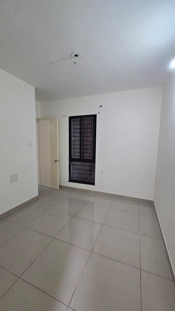 Furnished Amenities in 1 BHK Apartment at Nanded City, Sinhagad Road – for Rent