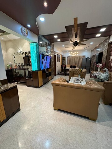 Master Bedroom in 3 BHK Apartment at shamun arambha, Richmond Town – for Rent