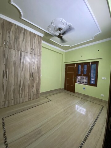 Room in 3 BHK Independent House at Ansal Plaza Sector-23, Sector 23 – for Rent