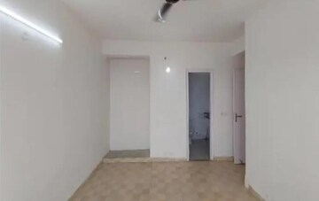 Room in 3 BHK Builder Floor at BPTP Park Elite Floors, Sector 85 – for Sale