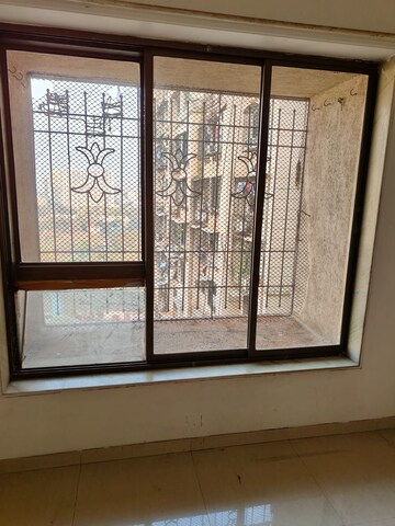 Room in 2 BHK Apartment at Kukreja Residency CHSL, Chembur – for Rent