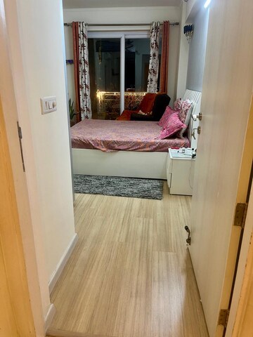 Bedroom in 3 BHK Apartment at DLF The Skycourt, Sector 86 – for Rent
