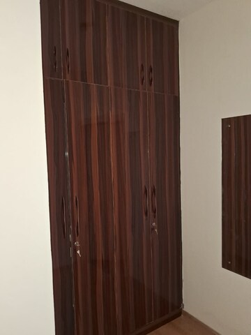 Furnished Amenities in 3 BHK Apartment at ILD Grand, Sector 37c – for Rent