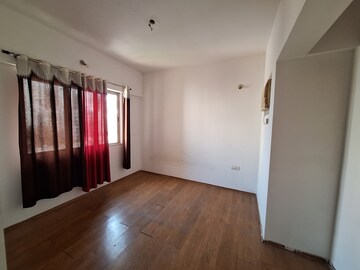 Room in 2 BHK Apartment at Lodha Casa Bella Gold, Dombivli East – for Rent