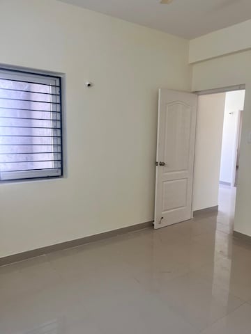 Room in 2 BHK Apartment at Jains Aashraya, Bannerghatta – for Rent