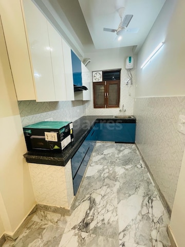 Kitchen in 2 BHK Builder Floor at Kohli One Malibu Town, Sector 47 – for Rent