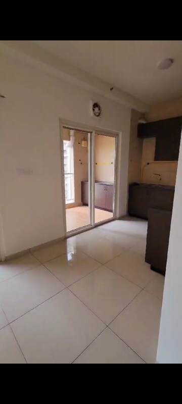 Room in 2 BHK Apartment at Sobha Dream Gardens, Thanisandra Main Road – for Rent