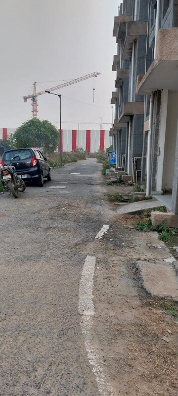 Parking in 1 BHK Apartment at Sector 10 Greater Noida – for Sale