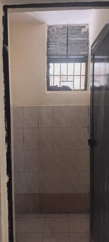 Bathroom in 1 BHK Apartment at Sector 10 Greater Noida – for Sale