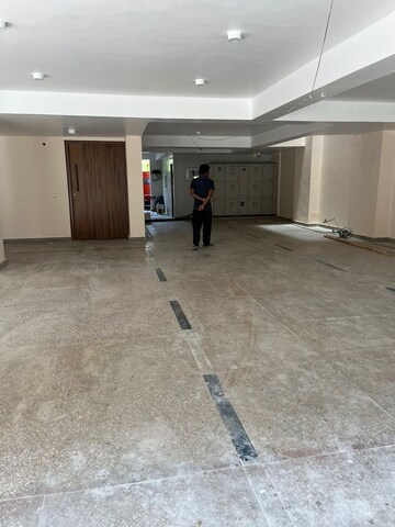 Parking in 3 BHK Builder Floor at Ansal Sushant Lok I, Sector 43 – for Rent