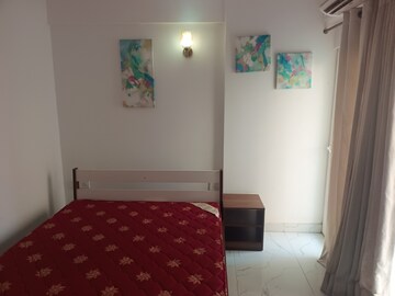 Bedroom in Studio Apartment at Earthcon Casa Grande II, Chi V Greater Noida – for Rent