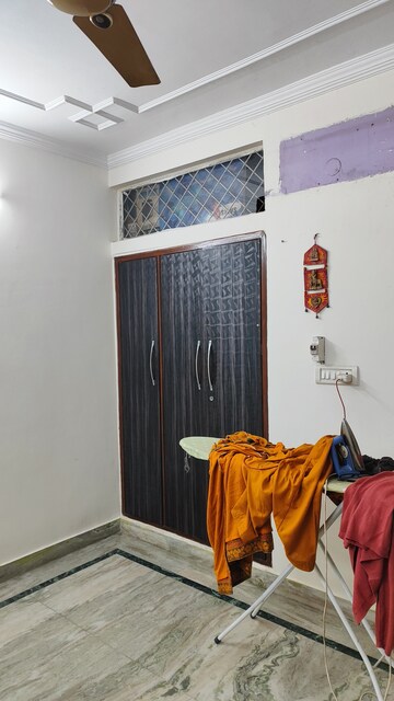 Furnished Amenities in 2 BHK Builder Floor at Adchini – for Rent