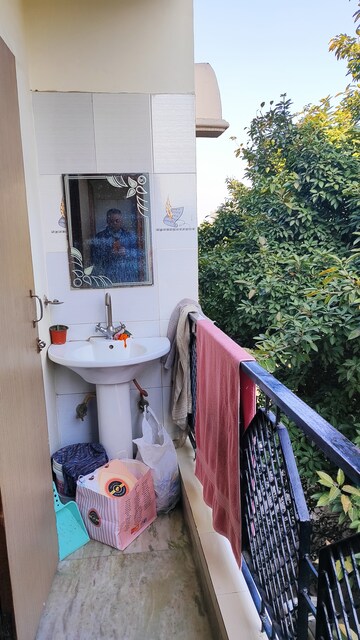 Balcony in 2 BHK Builder Floor at Adchini – for Rent