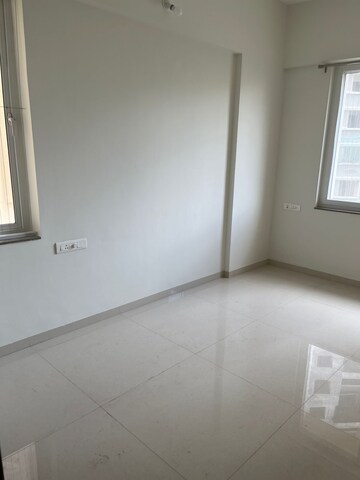 Room in 3 BHK Apartment at Kumar Princetown Royal, Undri – for Rent