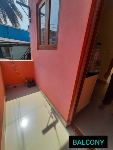 Furnished Amenities in 1 BHK Builder Floor at Ejipura – for Rent