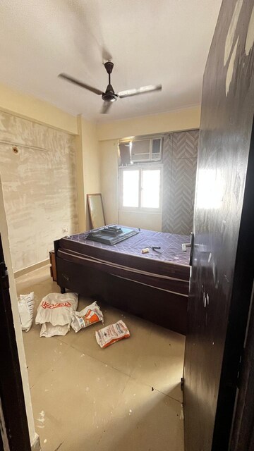 Bedroom in 2.5 BHK Apartment at Amrapali Princely Estate, Sector 76 – for Rent