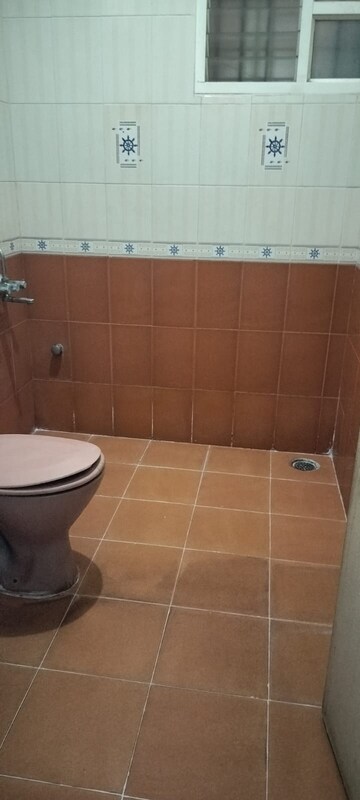 Bathroom in 3 BHK Apartment at Vascon Venus, Basapura – for Rent