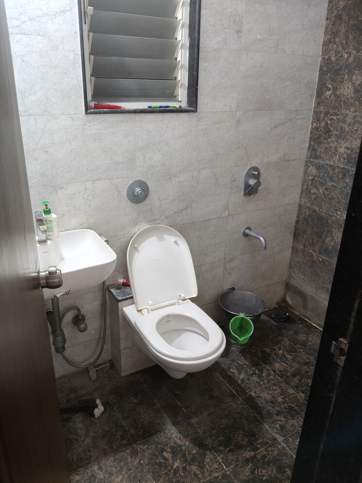 Bathroom, dynamic-oasis 2 Bedroom 1150 Sq.Ft. Apartment In Undri Pune 8054420