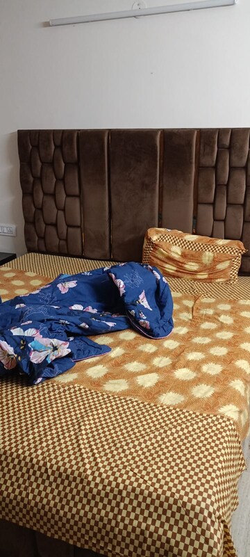 Bedroom in Studio Apartment at Moti Nagar – for Rent