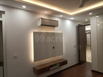 Furnished Amenities in 3 BHK Builder Floor at Sector 26a – for Sale