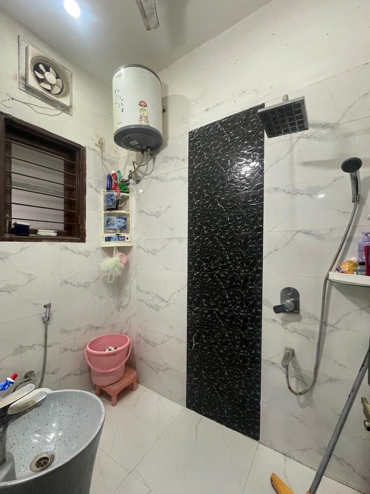 Bathroom, dhakoli village 3 Bedroom 1000 Sq.Ft. Independent House In Dhakoli Village Zirakpur 8054476