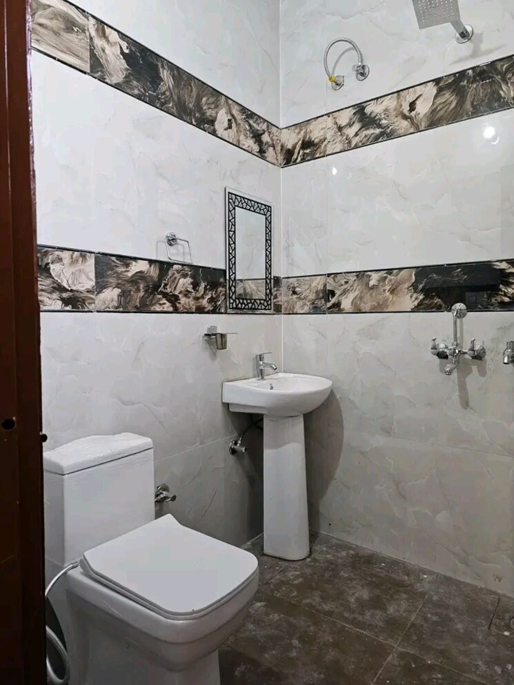 Bathroom, kharar 3 Bedroom 107 Sq.Yd. Independent House In Kharar Mohali 8054533