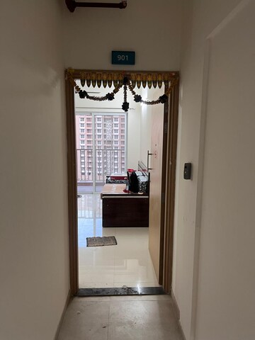 Building Lobby in 3 BHK Apartment at Kumar Shantiniketan Phase 1, Pashan – for Rent
