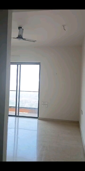 Room in 3 BHK Apartment at Lodha Palava City, Dombivli East – for Rent