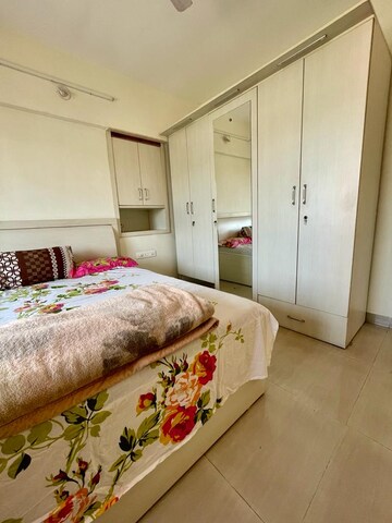 Bedroom in 3 BHK Apartment at Kumar Shantiniketan Phase 1, Pashan – for Rent