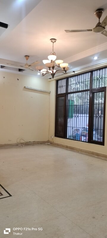 Room in 4 BHK Independent House at RWA Apartments Sector 47, Sector 47 – for Rent