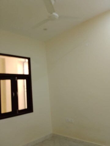 Room in 2 BHK Builder Floor at Saket – for Rent