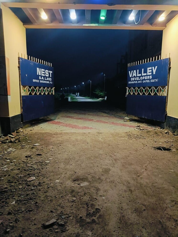 Exterior View, prince anwar shah road  2800 Sq.Ft. Plot In Prince Anwar Shah Road Kolkata 8054562