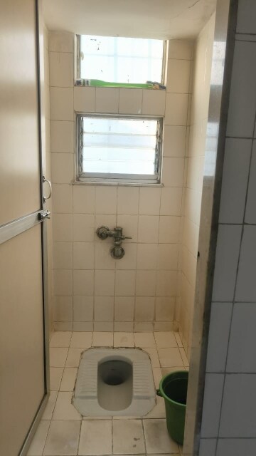 Master Bedroom in 1 BHK Apartment at Rushi Kutir CHS Santacruz, Santacruz East – for Rent